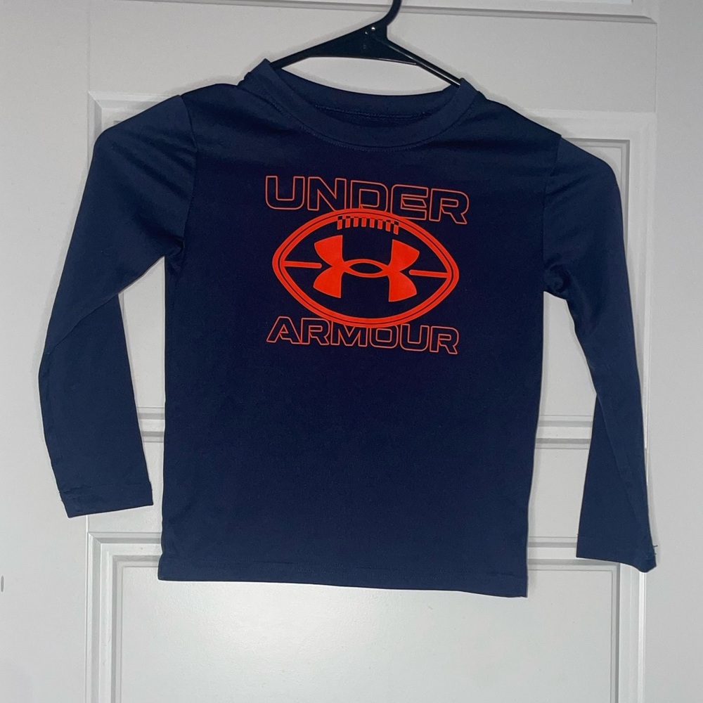 Boys Sz 4 Under Armour Performance Football‎ Shirt